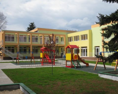 Детска градина №121 - Нови Искър